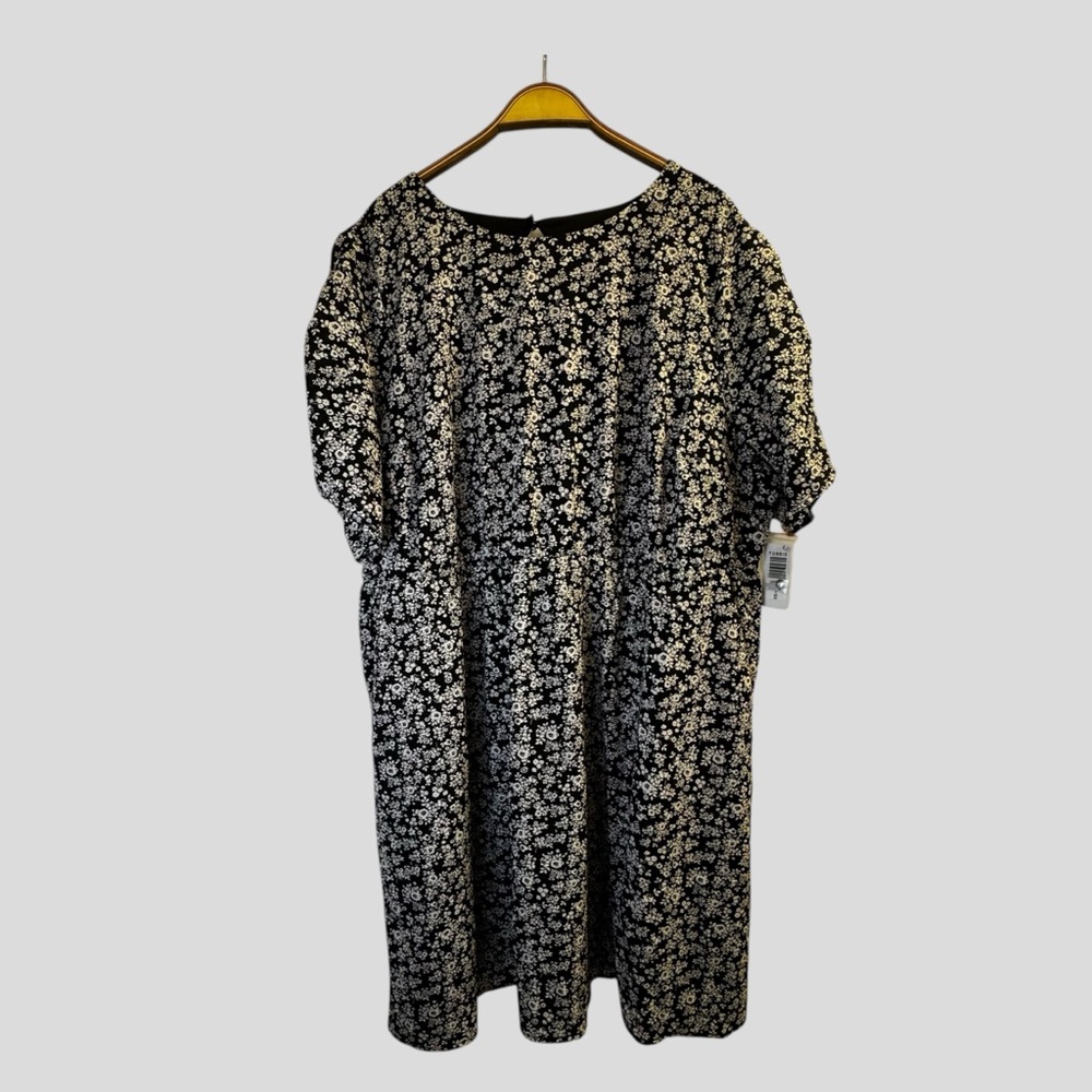 Torrid Women’s Floral Dress Black Size 4X/26